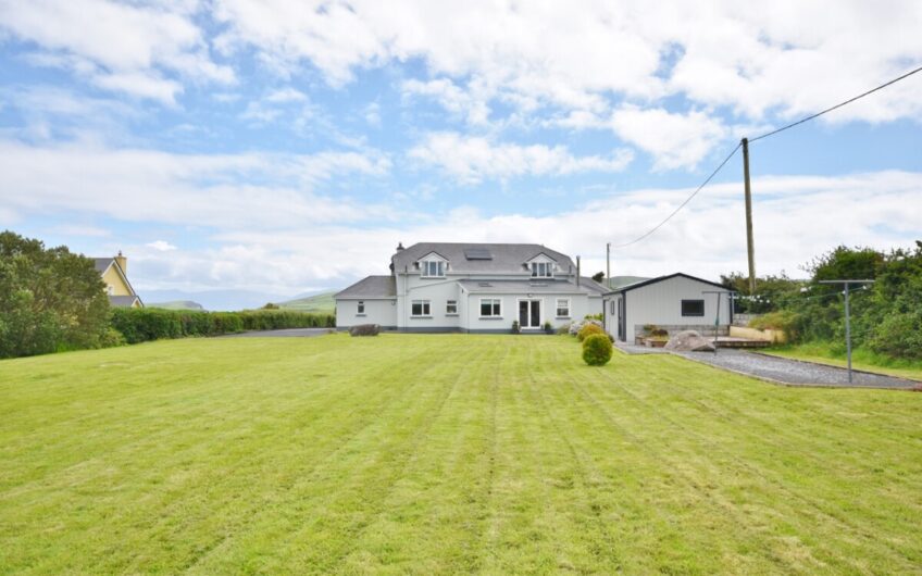 Dunlavin House, Slea Head Drive, Dingle, County Kerry. V92 ND32