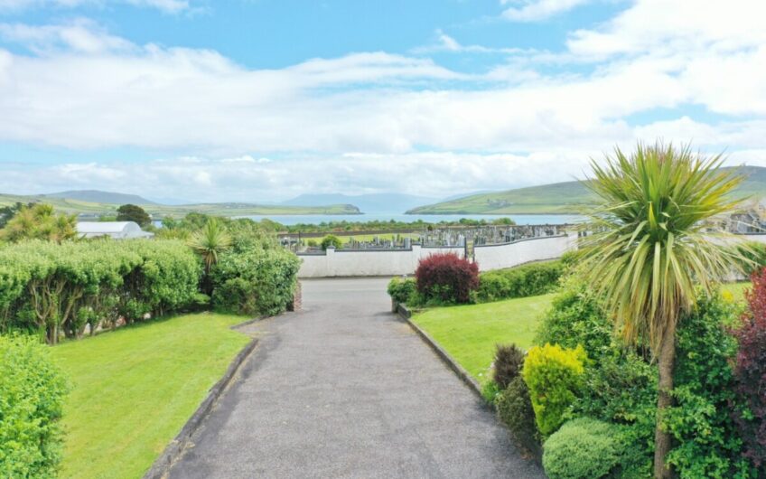 Dunlavin House, Slea Head Drive, Dingle, County Kerry. V92 ND32