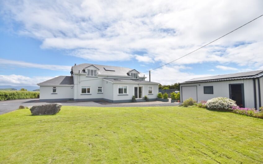 Dunlavin House, Slea Head Drive, Dingle, County Kerry. V92 ND32