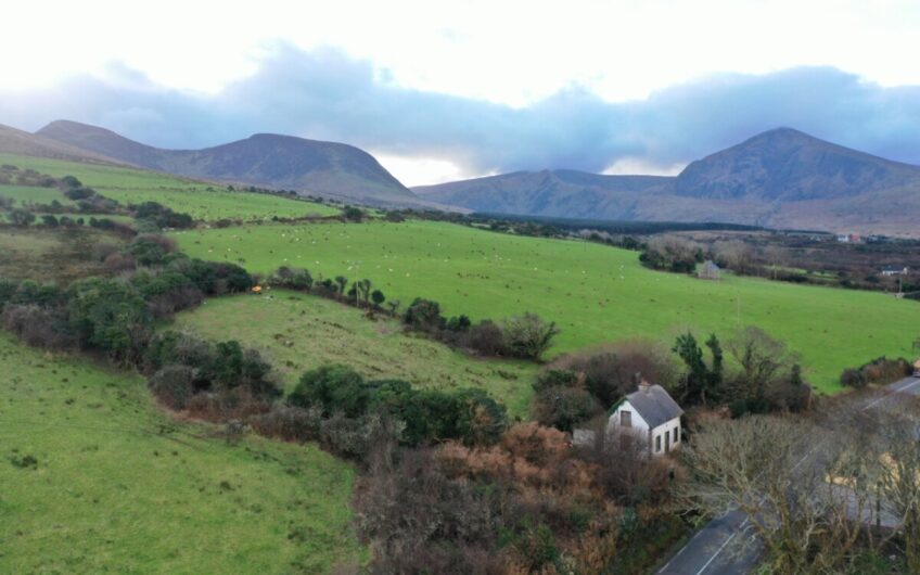 Killanoordrane, Cloghane, County Kerry. V92 K5T9