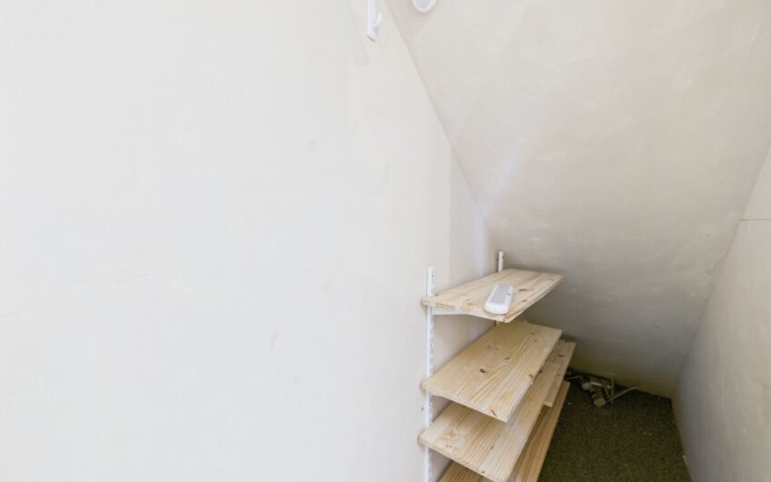 9 St John`s Court, Tralee, County Kerry. V92 RK65