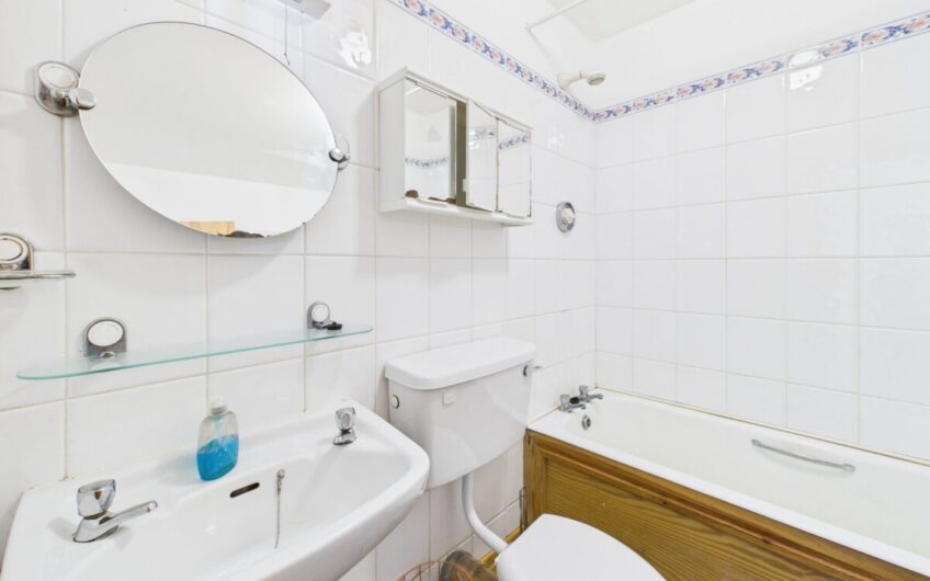 9 St John`s Court, Tralee, County Kerry. V92 RK65