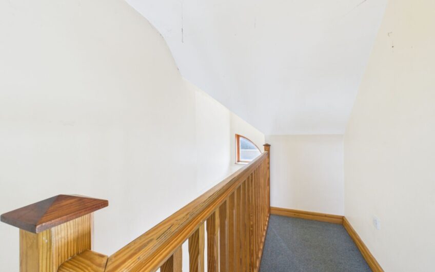 9 St John`s Court, Tralee, County Kerry. V92 RK65
