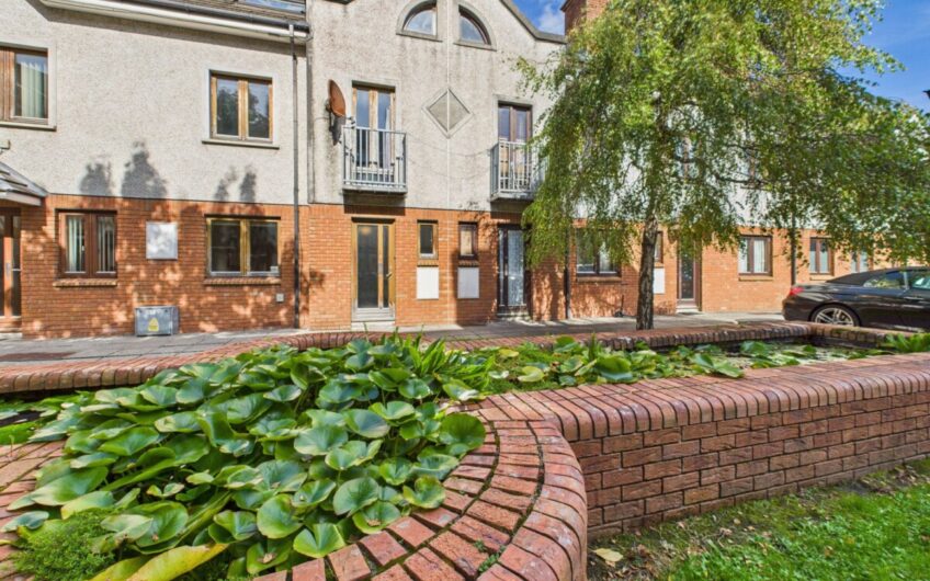 9 St John`s Court, Tralee, County Kerry. V92 RK65