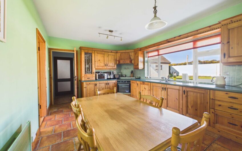 Cloosmore, Dingle, Dingle, Co. Kerry V92 H5K3