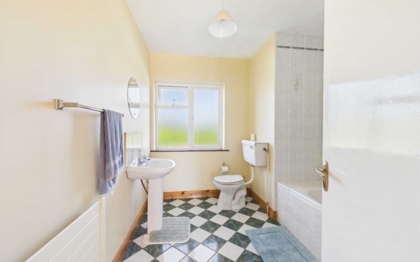 Cloosmore, Dingle, Dingle, Co. Kerry V92 H5K3